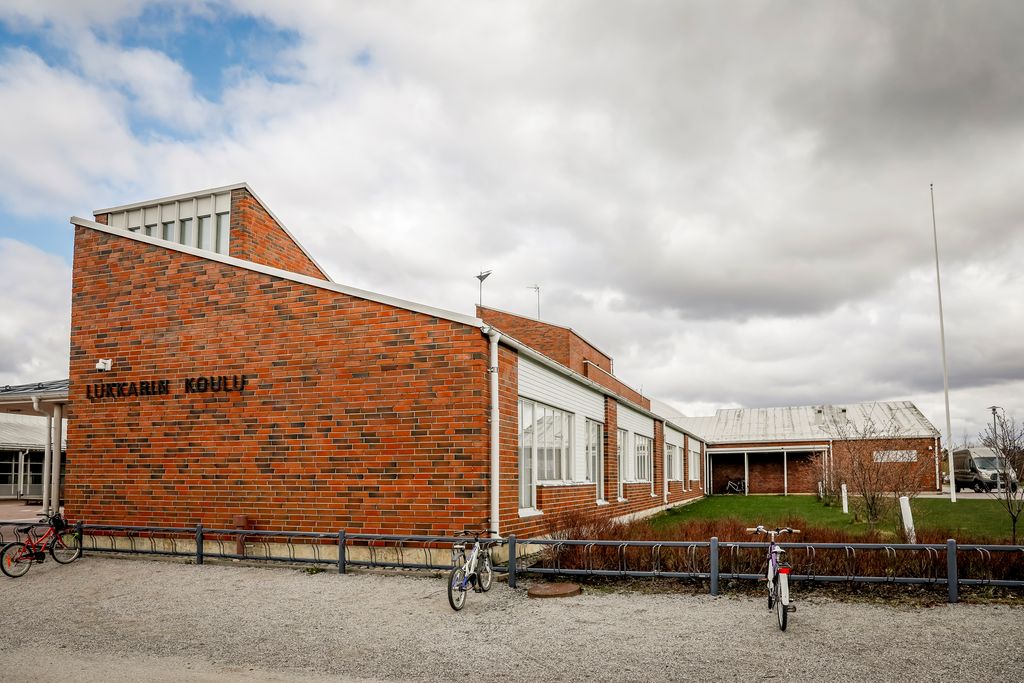 Mikrobil yd kset Pakottavat Lukkarin Koulun V ist tiloihin Sipoossa 